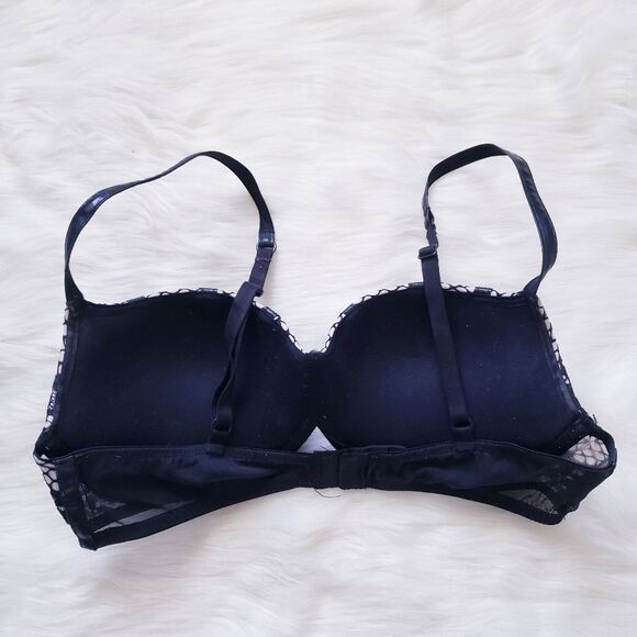 Victoria's‎ Secret 34C - Picture 5 of 7